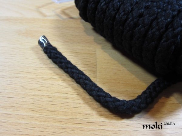 schwarze Kordel gedreht oder geflochten in 3 verschiedenen Stärken