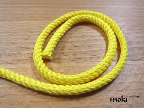 Kordel in gelb gedreht oder geflochten in 2 verschiedenen Stärken