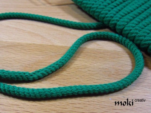 Kordel in grün gedreht oder geflochten in 2 verschiedenen Stärken